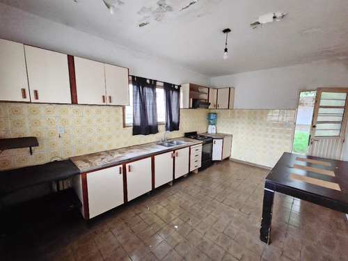 Casa En Venta En Merlo Sur