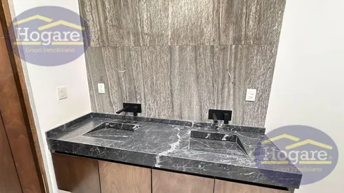 Casa En Venta Dentro De Cluster En La Campiña Residencial León Gto