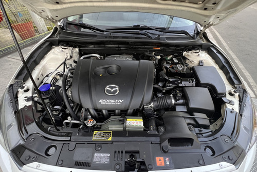 Mazda Mazda 3 2.0 Sedan I Touring L4 Man Mt