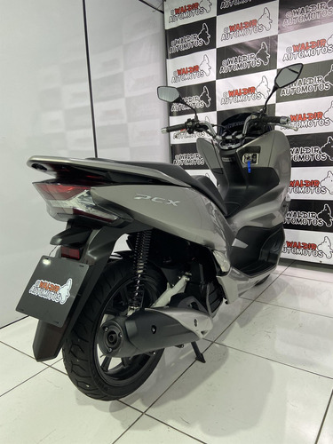 Imagem 8 de 11 de Honda Pcx 150/dlx Gasolina Manual