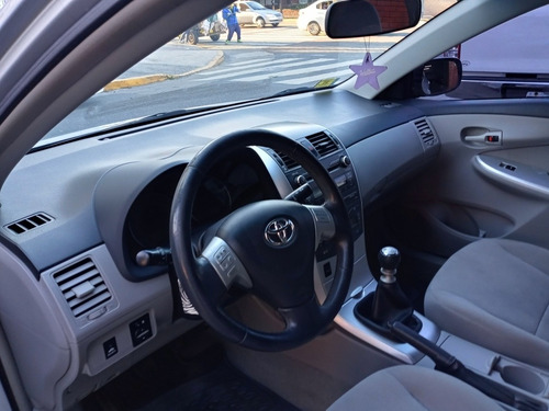 Imagen 8 de 13 de Toyota Corolla 2012 1.8 Xei Mt 136cv