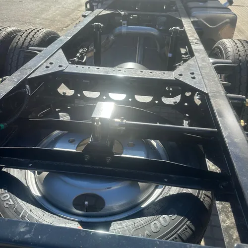 614 Chasis 2.8cummins 140hp Zf
