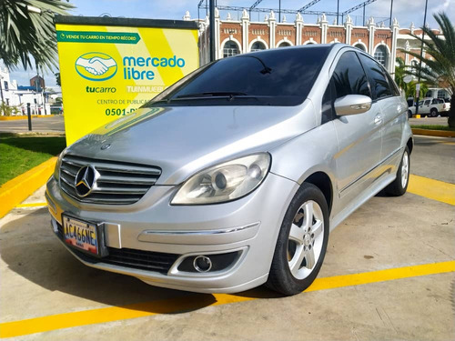 Mercedes Benz B200