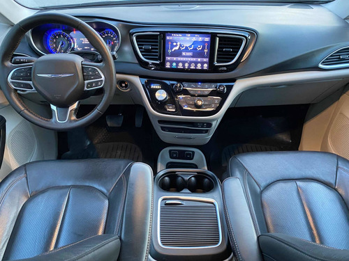 Imagen 14 de 15 de Chrysler Pacifica Limited Plus