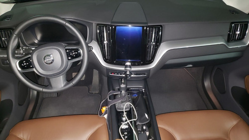 Imagem 12 de 15 de Volvo Xc60 T5 Momentum - 2020