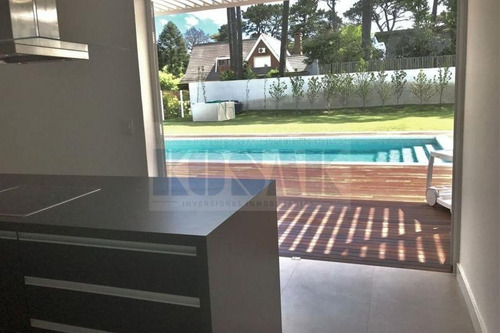 Imagen 5 de 15 de Kosak Venta Mansa Bo Privado Casa 4 Dorm Minimalista Equipada /alquiler