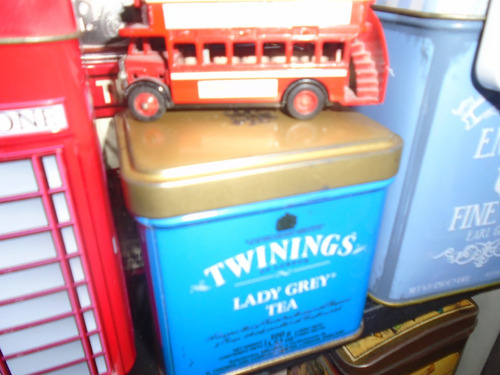 Lata Te Twinings // Vacia // Lady Grey /// Belgrano