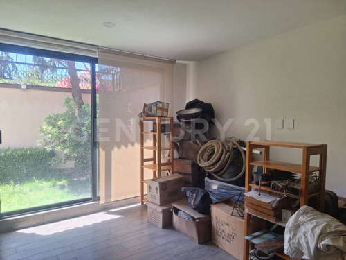 Excelente Casa En Renta En Chiluca.