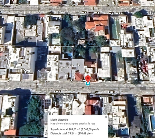 Propiedad Con Cochera Cerrada Para 2 Autos. Cuenta Con Amplias Recámaras Y Patio Trasero. A Dos Cuadras De Uvm Veracruz Y A Sólo 5 Minutos De Walmart, Costco, The Home Depot Y Office Depot. Muy C