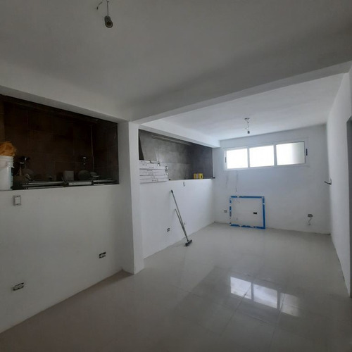 Imagen 28 de 30 de Casa En Venta Prados Del Este 6h/ 6b/ 6p