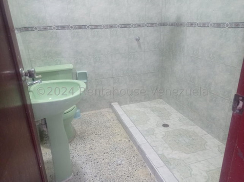 Milagros Inmuebles Apartamento Alquiler Barquisimeto Lara Zona Centro Economica Residencial Economico Código Inmobiliaria Rent-a-house 25-5187