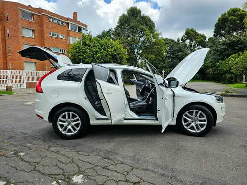 Volvo XC60 2.0 T5 Awd Momentum