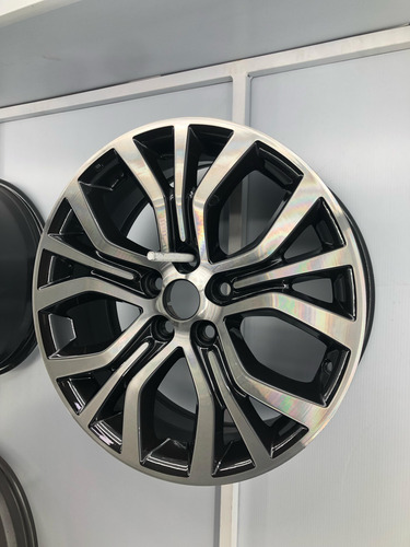Rin 18 Original Mitsubishi Outlander 2017, 2018, 2019 Diamantado Powder Coating Black Gloss (Usado)
