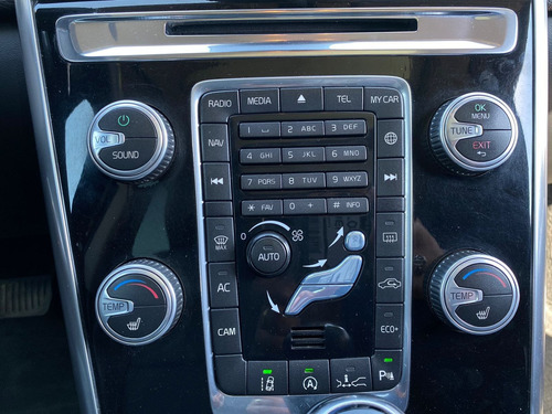 Imagen 8 de 15 de Volvo Xc60 2015 2.0 T5 Inspiration At