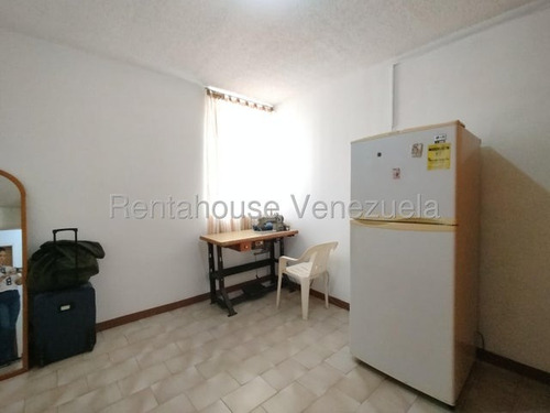 Apartamento En Venta Urb. Base Aragua Piso Bajo 25-23980 Df