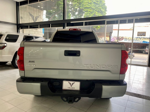 Imagen 4 de 11 de Toyota Tundra Trd Off Road Automatica 4x4