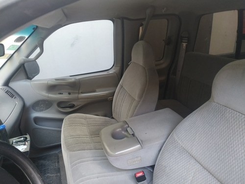 Imagen 14 de 19 de Ford F-150 4.6 Xlt