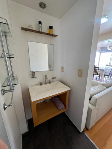 Departamento De 2 Dormitorios En Alquiler En 48 E/ 24 Y 25