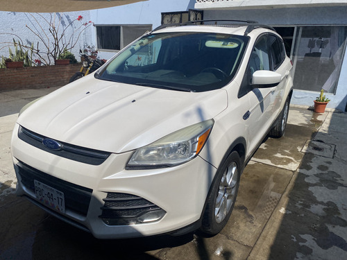 Ford Escape 2.5 Se Plus Piel At