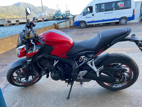 Imagem 2 de 8 de Honda Cb 650f Ano 2019