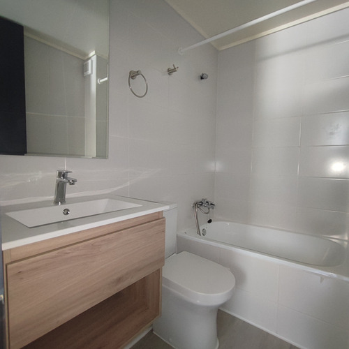 Edificio Av. Sta. Rosa (1 Est. 1 Bod.) Vista Norte Piso 4