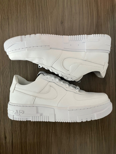 Nike Air Force 1 Pixel White (Usado)