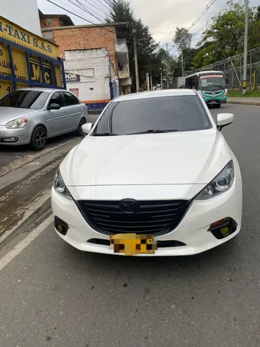 Mazda 3 2.0 Touring