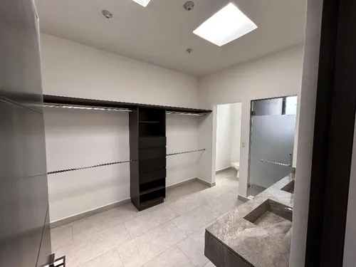 Casa En Venta En Colonia Condado De Asturias, Santiago, Nuevo León