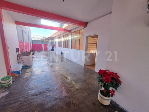 Casa En Renta Con Local Comercial En San Martín Azcatepec, Tecámac.