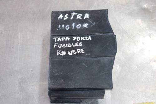 Tapa Fusibles Astra 2002 Std 1.8 Hb 90589541 K3134 (Usado)