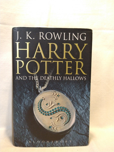 Harry Potter And The Deathly Hallows - J. K. Rowling - B