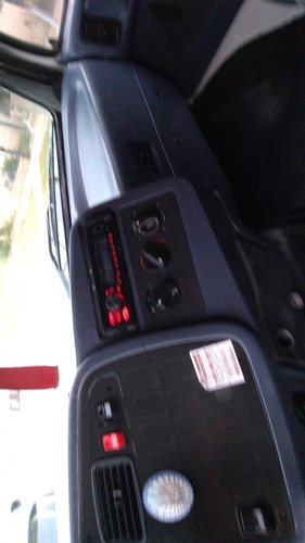 Imagen 13 de 15 de Mercedes Benz 1620 2005