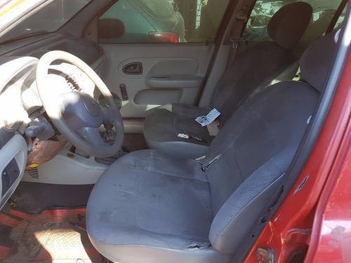 Sucata Renault Clio Aut 1.0 H 2003 2004 (somente Peças)