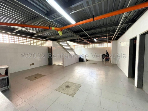 Imagen 19 de 30 de Edificio Comercial En Alquiler, Urb. Altamira