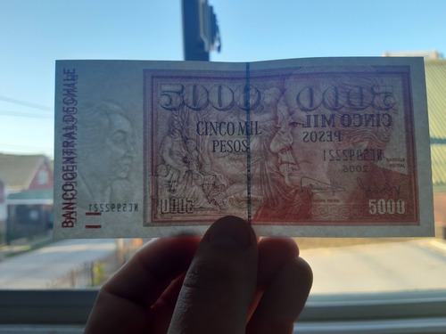 Imagen 7 de 7 de Billete 5.000 Antiguo De Papel Año 2006