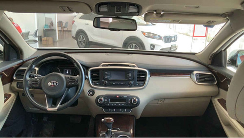 Imagen 11 de 15 de Kia Sorento 2017 5p Ex, V6, Ta, Piel, 7 Pas., Ra-18