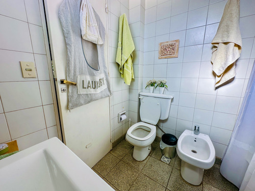 Venta Casa 4 Ambientes Con Jardín Y Pileta Propio Acassuso