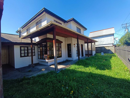 Venta Propiedad 5 Dorm 2 Baños Calle Colón (69074)