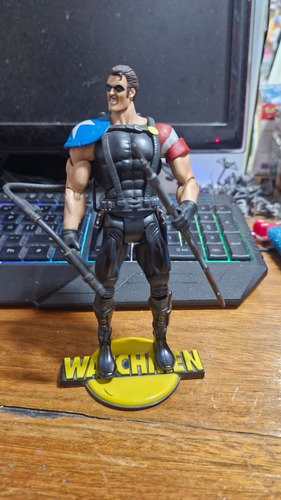 The Comedian Watchmen Dc Figura De Coleccion (Usado)