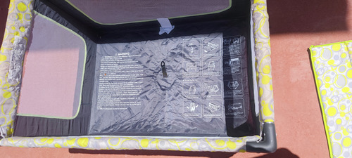 Cuna Cama Portable Con Base Firme Verde (Usado)
