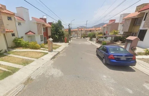 Casa En Venta En Cerro De La Paz, Puebla, Puebla Cerca Del Centro Educativo Camino Real
