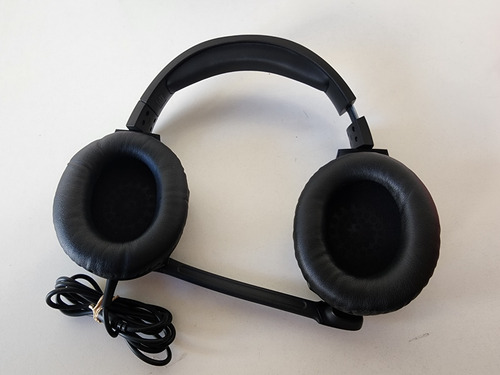 Imagen 5 de 6 de Auriculares Gamer Hyperx Cloud Stinger Negro - Leer