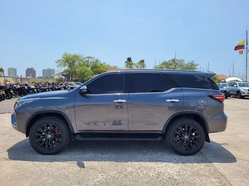 Toyota Fortuner Srv 2,4l Diesel 2022