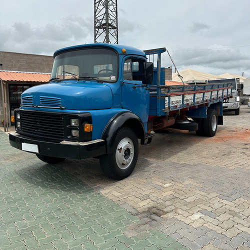 Mb 1113 4x2 Carga Seca