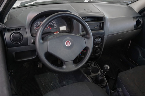 Imagen 11 de 15 de Fiat Strada Working 1.4 Cs 2012