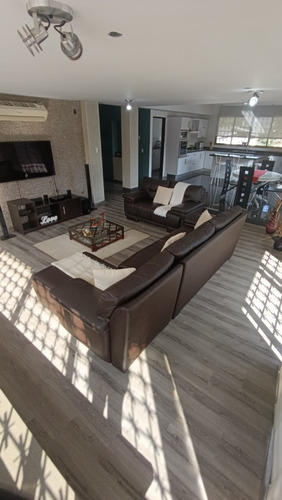 Aparto-casa, Remodelado, Amoblado Y Equipado En La Urb. Alta Florida (planta Alta)