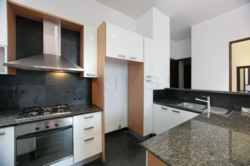 Apartamento En Arriendo En Los Rosales. Cod A3073