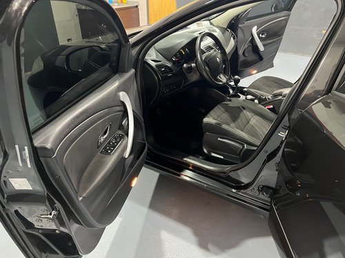 Renault Fluence 2.0 Dynamique