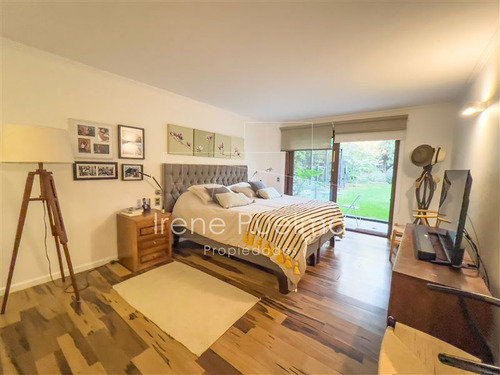 Imagen 12 de 19 de Vende Casa Remodelada Con Plaza Valle La Dehesa Lo Barnechea