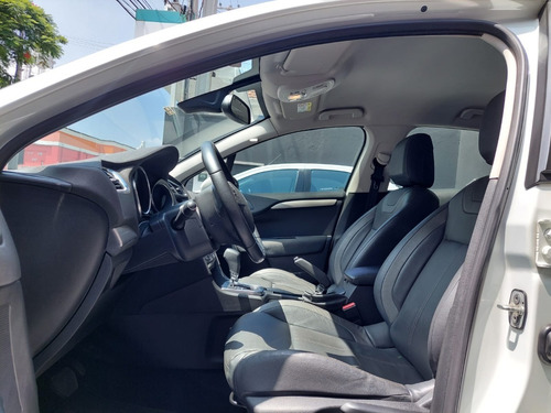 Imagem 11 de 12 de Citroen C4 Lounge